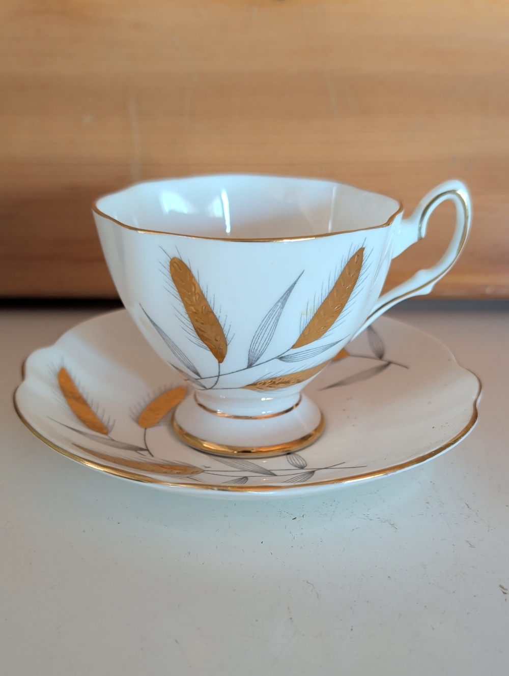 VTG. Queen Anne Bone China Gold Wheat Porcelain Footed Teacup & Saucer. England